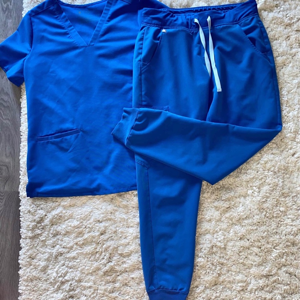Royal Blue FIG Scrub Set